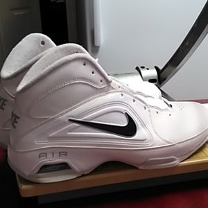 Nike shoes size 10